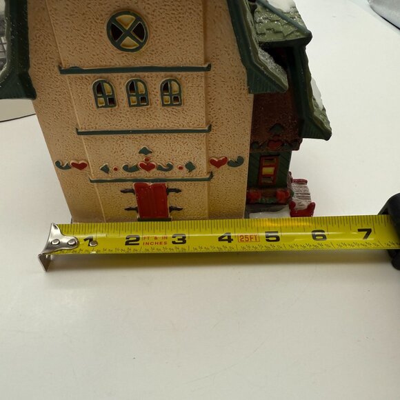 Department 56 Elfie’s Sleds & Skates North Pole Series 56251 Lighted House & Box - Picture 16 of 16